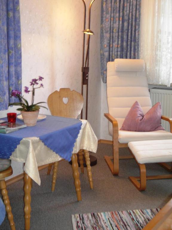 Hotel Haus Sonnenbichl Bodenmais Zimmer foto